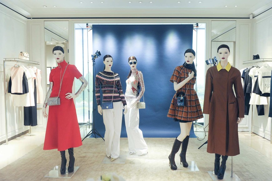 Dior apresente coleção desfilada em Tóquio. Diversidade japonesa foi inspiração.